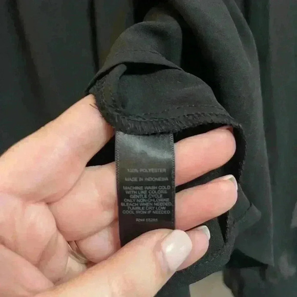 Express - Women’s Black Off the Shoulder 3/4 Bow Sleeve Blouse - Size Small - Picture 3 of 6